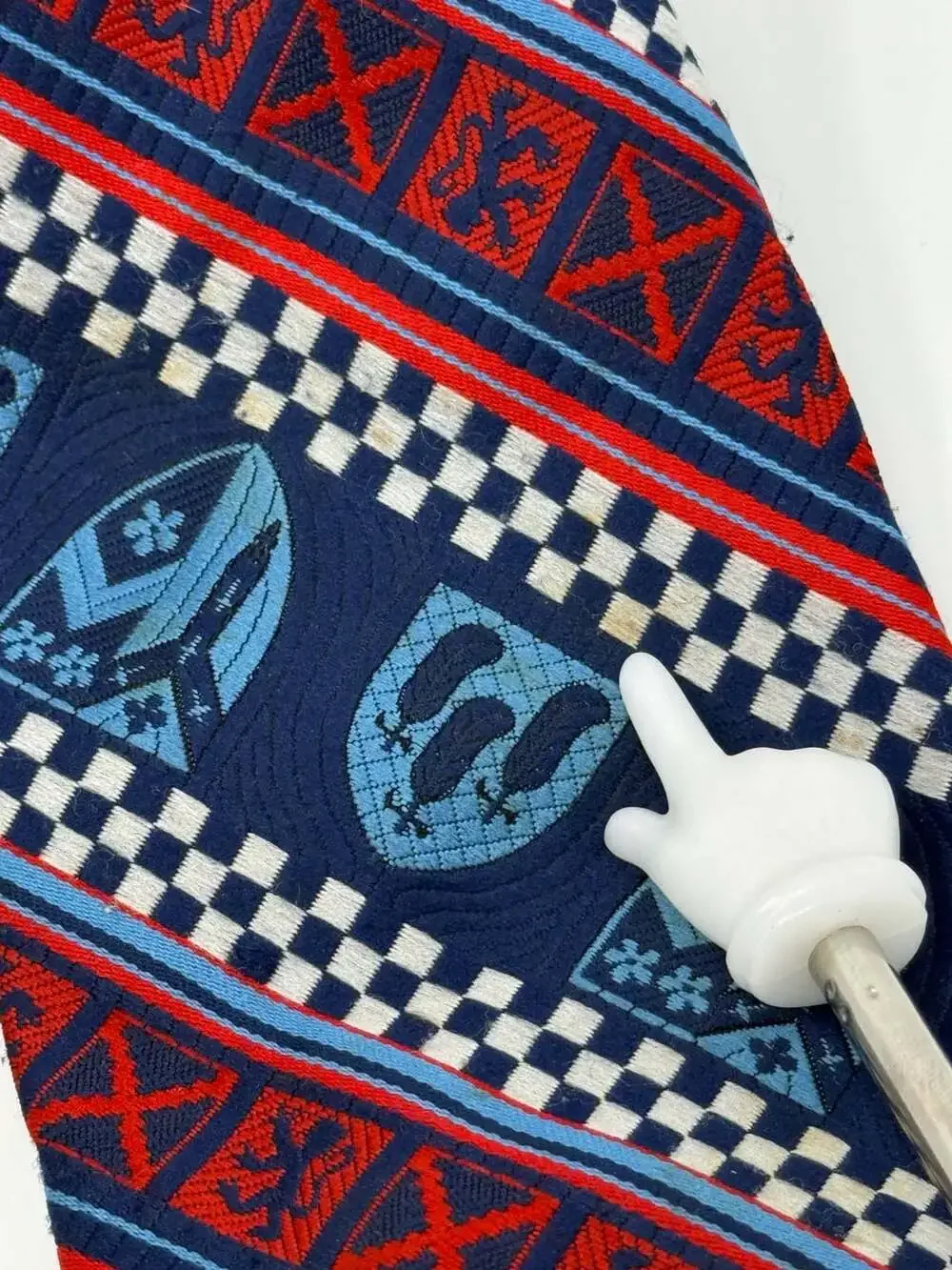 Vintage Heraldic Shield and Checkered Pattern Silk Necktie Scottish Nordic